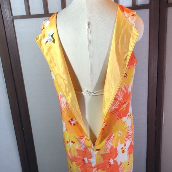 100% silk sheath dress/Casual Corner/ yellows, oranges/white/sleeveless/lined - Picture 5 of 14